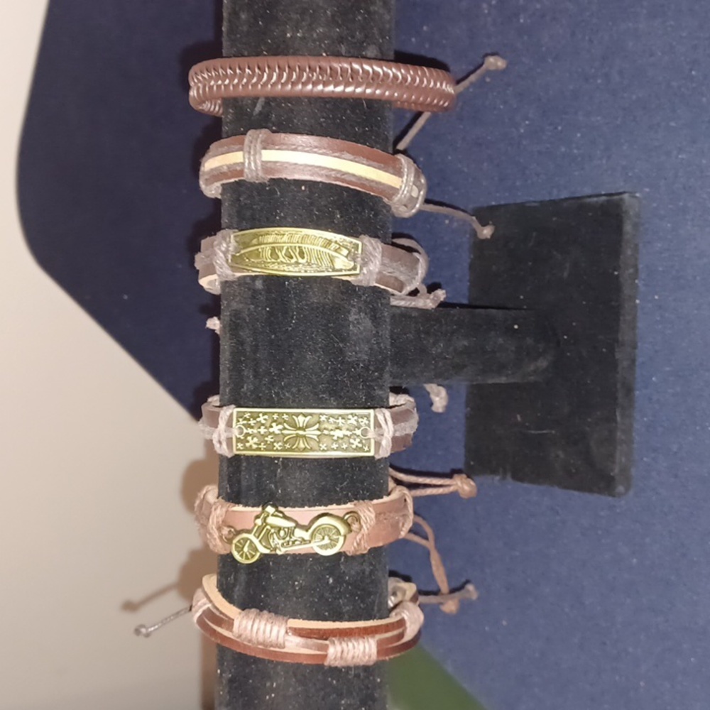 6 Pc. Leather Bracelet NWOT